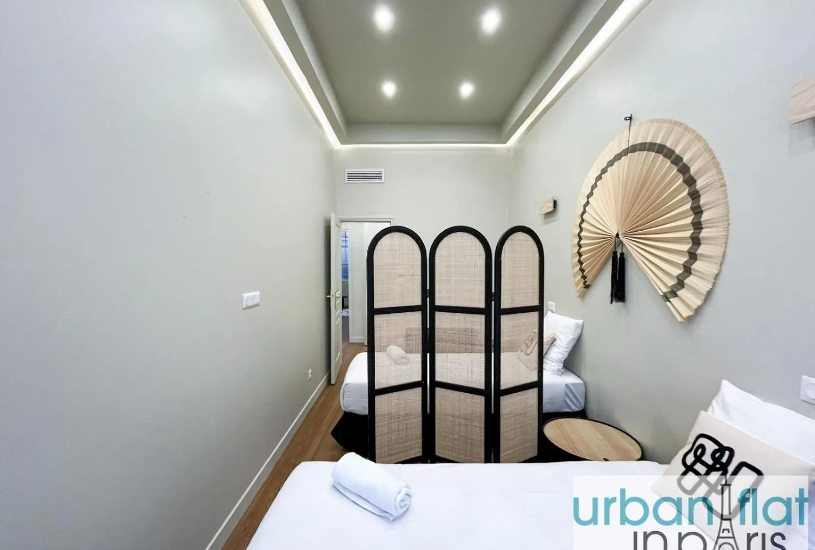 Urban Flat 188 - Stunning 4 Bedroom Flat In Paris