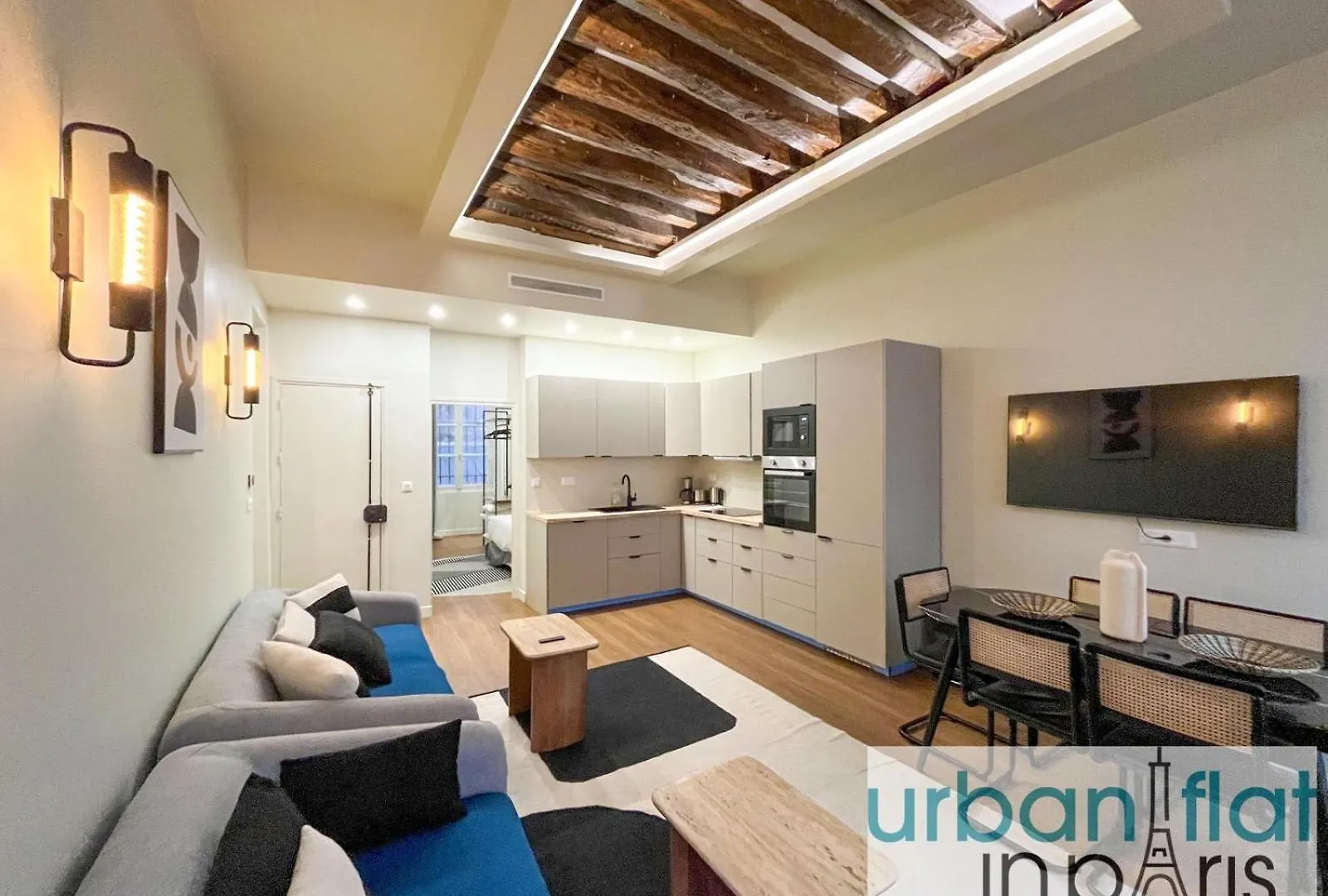 Urban Flat 188 - Stunning 4 Bedroom Flat In Paris France