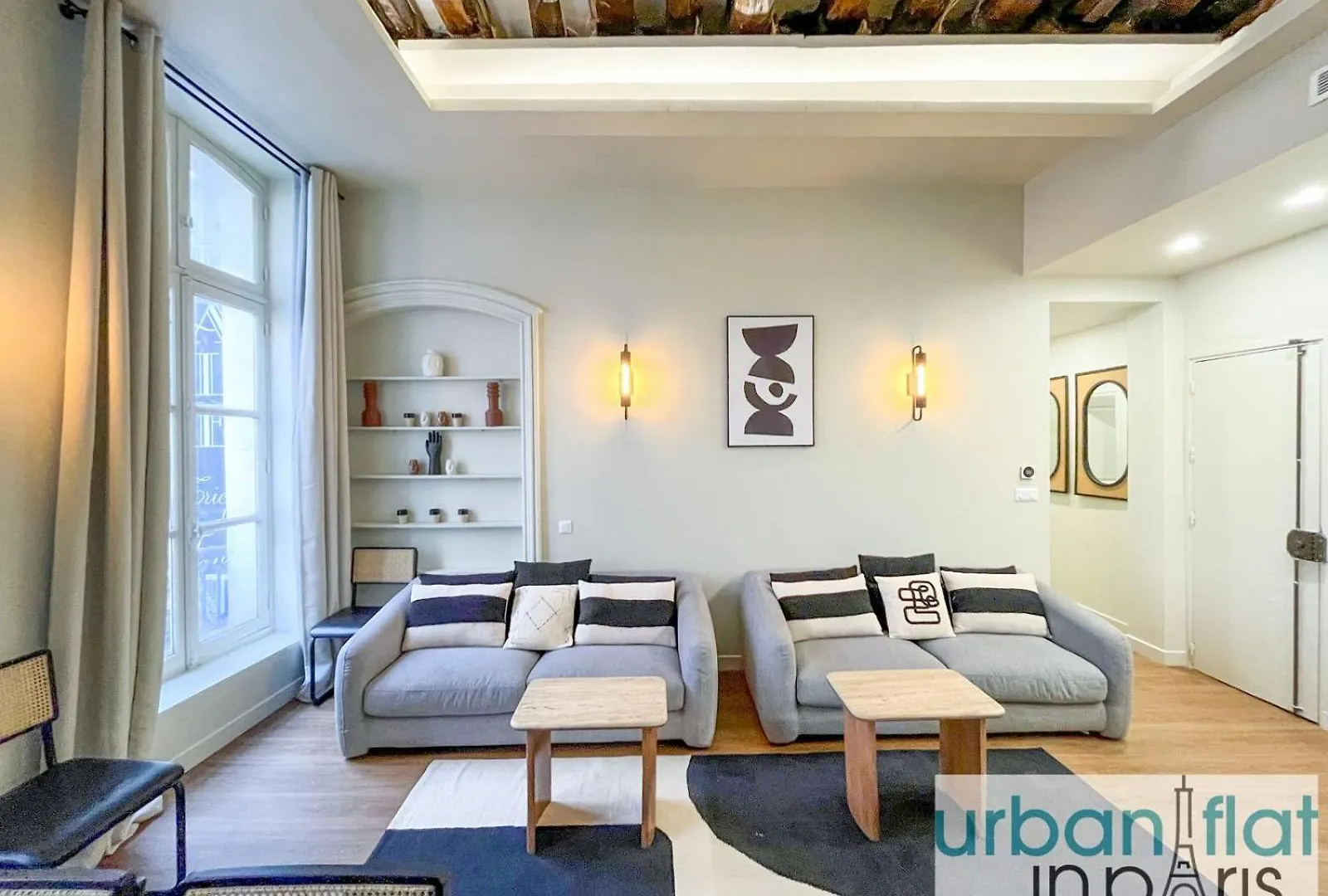 Urban Flat 188 - Stunning 4 Bedroom Flat In Paris Apartment