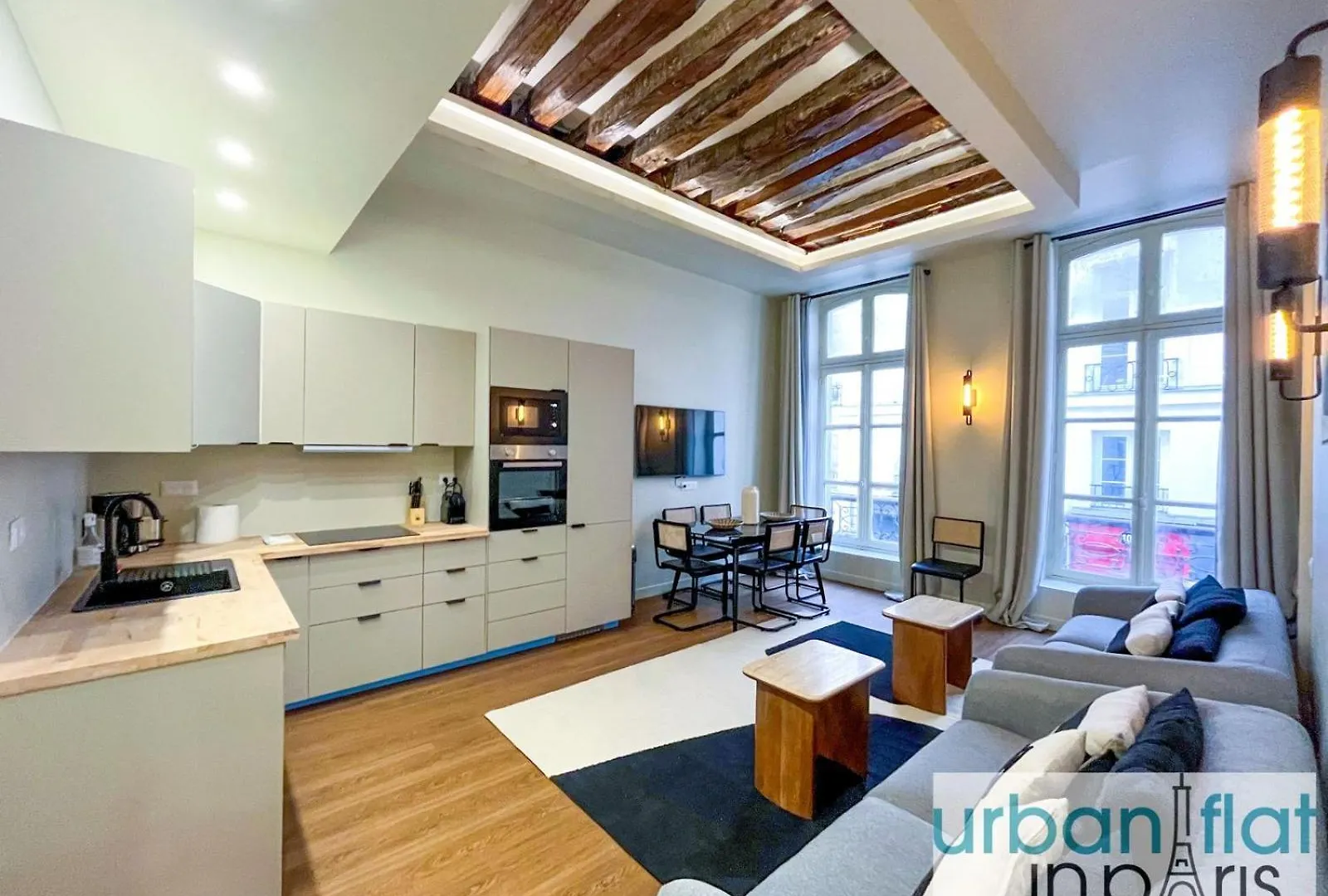 Urban Flat 188 - Stunning 4 Bedroom Flat In Paris contacts